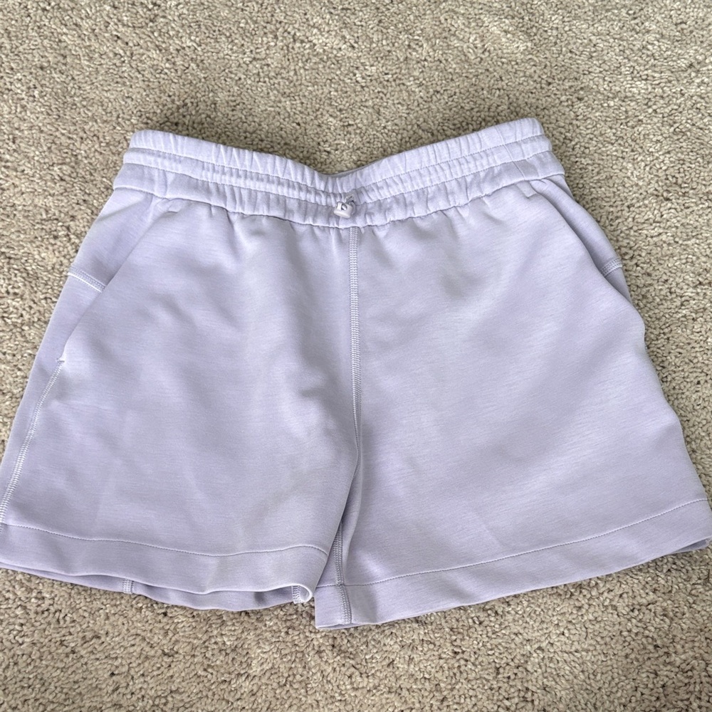 Lululemon soft stream shorts